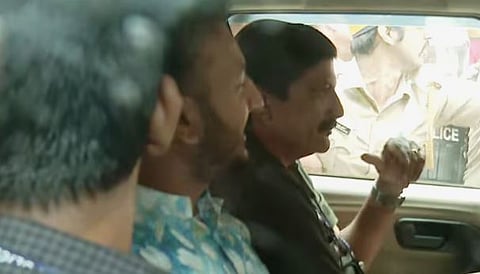 'ഫോൺ ലോക്കടക്കം മാറ്റാൻ വിസമ്മതിച്ചു': രാഹുൽ മാങ്കൂട്ടത്തിലിന് എതിരായ റിമാൻഡ് റിപ്പോർട്ട് | Rahul Mamkootathil