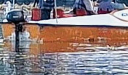 ബോട്ടിൻ്റെ നിയന്ത്രണം നഷ്ടമായി: മരടിൽ വിനോദ സഞ്ചാരിൽ കായലിൽ കുടുങ്ങിയത് ഒരു മണിക്കൂറോളം | Tourists