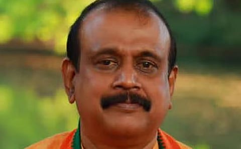 'കോഴി രക്ഷപ്പെട്ടു പോകും, അത് പോലീസ് അറിയുക': രാഹുൽ മാങ്കൂട്ടത്തിലിൻ്റെ അറസ്റ്റിൽ TP സെൻകുമാർ | Rahul Mamkootathil