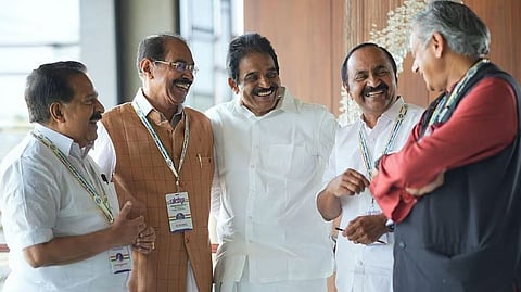 തിരഞ്ഞെടുപ്പ് ഗോദയിലേക്ക് കോൺഗ്രസ്: ഹൈക്കമാൻഡ് ചർച്ചകൾക്കായി നേതാക്കൾ ഡൽഹിയിലേക്ക് | Assembly elections