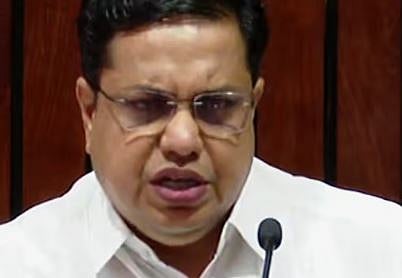 'ഒരു കൊട്ടയിലെ ഒരു മാങ്ങ കെട്ടാൽ എല്ലാം മോശമായി എന്ന് പറയാൻ കഴിയില്ലല്ലോ': രാഹുൽ മാങ്കൂട്ടത്തിൽ വിഷയത്തിൽ സ്പീക്കർ AN ഷംസീർ | Rahul Mamkootathil