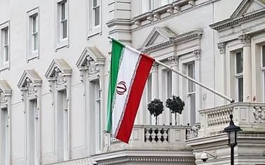 ഇറാനിൽ പ്രക്ഷോഭം രൂക്ഷം: ഇനിയൊരു അറിയിപ്പ് ഉണ്ടാകുന്നത് വരെ യാത്ര ഒഴിവാക്കാൻ നിർദേശിച്ച് ഇന്ത്യ | Iran