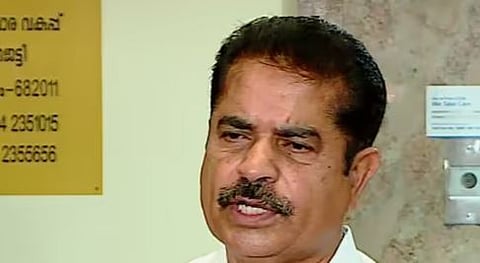 'ആരെയും നിർബന്ധിക്കില്ല, താൽപ്പര്യമുള്ളവർ UDFലേക്ക് വരും, VD സതീശൻ പറഞ്ഞതിനെ കുറിച്ച് അദ്ദേഹത്തോട് ചോദിക്കണം': അടൂർ പ്രകാശ് | UDF