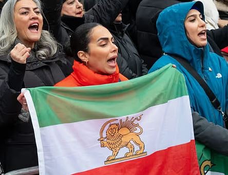 ഇറാൻ പ്രക്ഷോഭം: 12,000-ത്തോളം പേർ കൊല്ലപ്പെട്ടതായി സൂചന | Iran protests