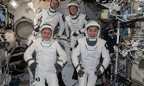 ISSൽ നിന്ന് ക്രൂ-11 സംഘത്തിൻ്റെ മടക്കയാത്ര ആരംഭിച്ചു : ഉച്ചയോടെ പസഫിക് സമുദ്രത്തിൽ ഇറങ്ങും, ദൗത്യം നയിക്കുന്നത് ഇന്ത്യൻ വംശജൻ | Crew-11