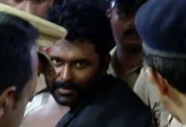 ഗുണ്ടാ നേതാവ് മരട് അനീഷ് പോലീസ് കസ്റ്റഡിയിൽ | Gang leader