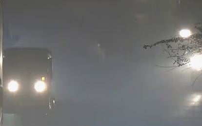 തണുത്ത് വിറച്ച് ഉത്തരേന്ത്യ: ഡൽഹിയിൽ താപനില 2.9 ഡിഗ്രിയിലേക്ക്, വിമാന സർവീസുകൾ തടസ്സപ്പെട്ടു | Temperature in Delhi