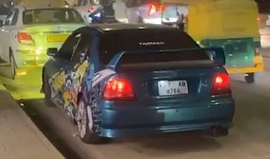 കാറിൽ 'തീ തുപ്പുന്ന' സൈലൻസർ: മലയാളി വിദ്യാർത്ഥിക്ക് ബെംഗളൂരുവിൽ 1.11 ലക്ഷം രൂപ പിഴ -വീഡിയോ | Modified car