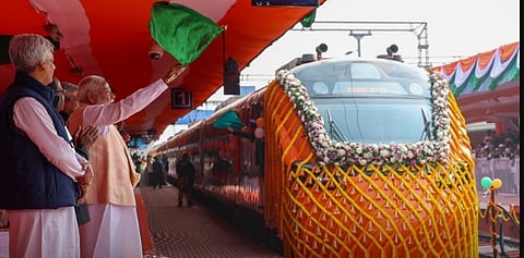 വിമാനത്തിന് സമാനമായ സൗകര്യങ്ങൾ, കുറഞ്ഞ നിരക്ക്; വന്ദേ ഭാരത് സ്ലീപ്പർ ട്രെയിൻ കുതിച്ചുതുടങ്ങി | Vande Bharat Sleeper train launch