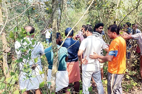 പ്രണയപ്പകയും,  സംശയവും; കരുവാരക്കുണ്ടിൽ 14-കാരിയെ പ്രതി കൊന്നത് അതിവിദഗ്ധനായ കുറ്റവാളിയെപ്പോലെ | Karuvarakundu murder case motive