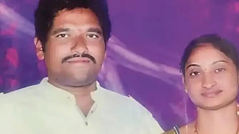 ഉറക്കഗുളിക കലർത്തിയ ബിരിയാണി നൽകി ഭർത്താവിനെ ശ്വാസംമുട്ടിച്ച് കൊന്നു; മൃതദേഹത്തിനടുത്തിരുന്ന് പോൺ വീഡിയോ കണ്ട ഭാര്യ പിടിയിൽ | Guntur Murder Case