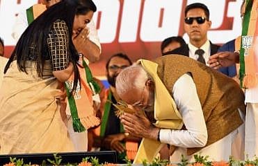 'ഈ നേതാവിൽ ഞാൻ കണ്ടത് അധികാരത്തെ അല്ല': പ്രധാനമന്ത്രിയുടെ വിനയത്തിൽ വികാരാധീനയായി ആശാ നാഥ് | PM Modi