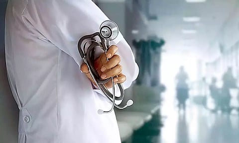 ശമ്പള കുടിശിക: സംസ്ഥാനത്തെ മെഡിക്കൽ കോളജ് ഡോക്ടർമാർ അനിശ്ചിതകാല സമരത്തിലേക്ക്; ജനുവരി 27-ന് ഒപി ബഹിഷ്‌കരണം | Medical College Doctors Strike Kerala
 
