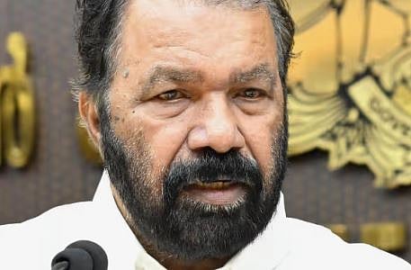'പാഠപുസ്തക പരിഷ്കരണം പൂർത്തിയായി, ഫെബ്രുവരിയിൽ പുതിയ പുസ്തകങ്ങൾ പുറത്തിറക്കും': മന്ത്രി V ശിവൻകുട്ടി | Textbook