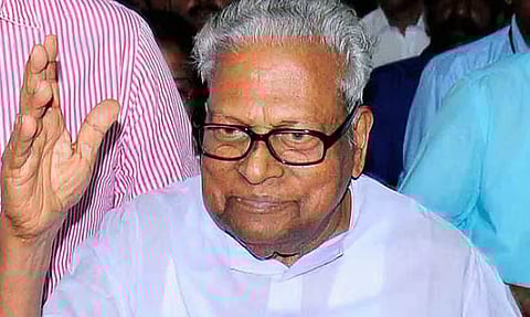 'ഞങ്ങൾക്കെല്ലാം അതിൽ സന്തോഷം, മുൻപ് അവരവരുടേതായ നിലപാടുകൾ അനുസരിച്ചാണ് വിഷയം കൈകാര്യം ചെയ്തിട്ടുള്ളത്': വിഎസിന് പത്മവിഭൂഷൺ ലഭിച്ചതിനെ സ്വാഗതം ചെയ്ത് CPM | VS Achuthanandan