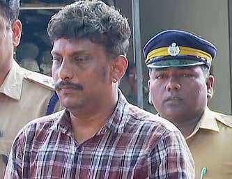 മാളിക്കടവ് കൊലപാതകം: പ്രതിയെ കസ്റ്റഡിയിൽ വാങ്ങാൻ പൊലീസ്; പീഡനം തുടങ്ങിയത് 16-ാം വയസ്സിൽ, POCSO വകുപ്പ് ചുമത്തി | Malikkadavu murder