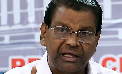 തിരുവഞ്ചൂർ രാധാകൃഷ്ണന് നേരെ 'വെർച്വൽ അറസ്റ്റ്' ശ്രമം: തട്ടിപ്പ് മുംബൈ പോലീസ് ചമഞ്ഞ് | Virtual arrest