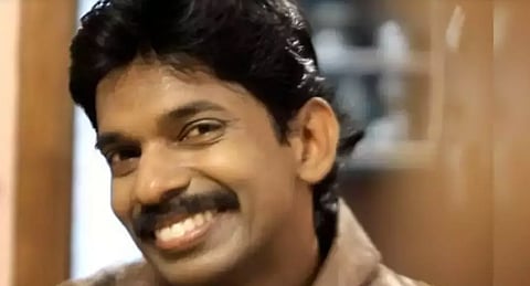 പ്രമുഖരുടെ പേരു പറയാതെ ഇരകൾക്ക് പരാതി ഇല്ലെങ്കിൽ റിപ്പോർട്ട് ഒരു ഗുണവും ചെയ്യില്ല,  ഹേമ കമ്മിറ്റി റിപ്പോർട്ടിൽ  15 അംഗ പവർ ടീമിൻറെ പേരുകൾ വെളിപ്പെടുത്തി സന്തോഷ് പണ്ഡിറ്റ്