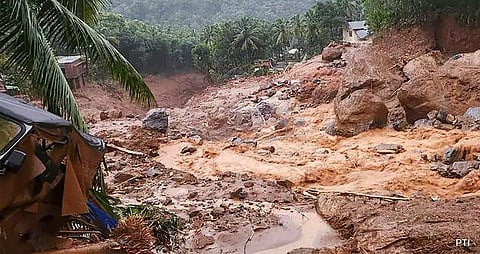 ‘ഇത് ടൂറിസ്റ്റ് കേന്ദ്രമല്ല’, കാഴ്ച കാണാൻ വയനാട് ഉരുൾപൊട്ടൽ മേഖലയില്‍ വരുന്ന സന്ദര്‍ശകര്‍ക്ക് കര്‍ശന നിയന്ത്രണം