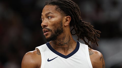 മുൻ എൻബിഎ എംവിപി ഡെറിക് റോസ് 16 വർഷത്തിന് ശേഷം വിരമിക്കുന്നു