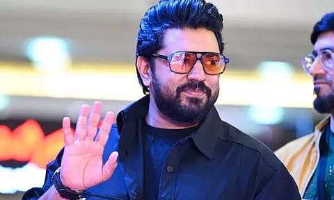 ലോക' ആണ് എന്റെ ഫേവറിറ്റ്; 2025-ലെ ഇഷ്ടചിത്രത്തെക്കുറിച്ച് നിവിൻ പോളി | Nivin Pauly