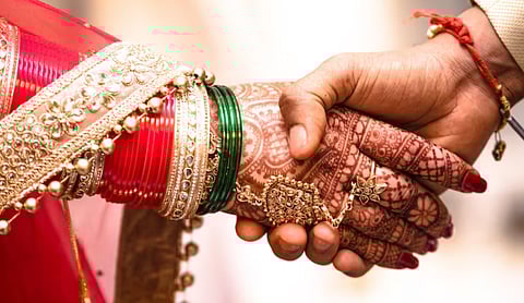 Threat from blade mafia, woman attempts suicide after marriage breaks down