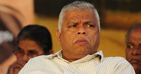 സ​മൂ​ഹ​മാ​ധ്യ​മ​ത്തി​ൽ വ്യാ​ജ പ്ര​ചാ​ര​ണം;​ എം.​വി. ജ​യ​രാ​ജ​ൻ പ​രാ​തി ന​ൽ​കി