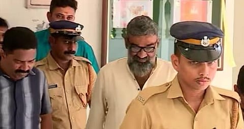 കോടതിയിലെത്തി നടി; രഞ്ജിത്തിനെതിരായ പരാതിയിൽ രഹസ്യ മൊഴിയെടുത്തു