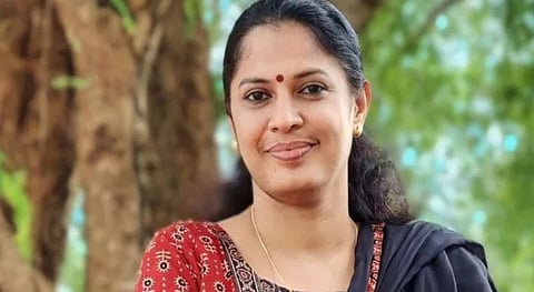 പി പി ദിവ്യയ്ക്ക് നേരെ സൈബർ ആക്രമണം; ഭർത്താവിന്റെ പരാതിയിൽ  കേസെടുത്ത് പൊലീസ്
