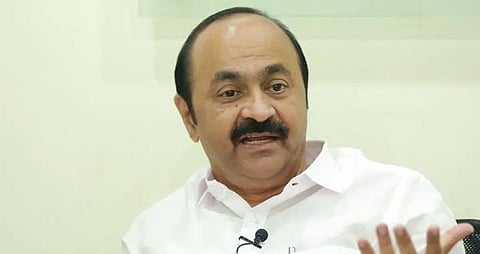 പോ​ളിം​ഗി​ലെ ഇ​ടി​വ് ബാ​ധി​ക്കി​ല്ല; രാഹുൽ നേ​ടി​യ​തി​നേ​ക്കാ​ൾ ഭൂ​രി​പ​ക്ഷം പ്രി​യ​ങ്ക നേ​ടു​മെ​ന്ന് സ​തീ​ശ​ൻ | V. D. Satheesan