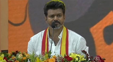 ‘ഒരു കുലം ഒരു ദൈവം’; നയം പ്രഖ്യാപിച്ച് വിജയ്