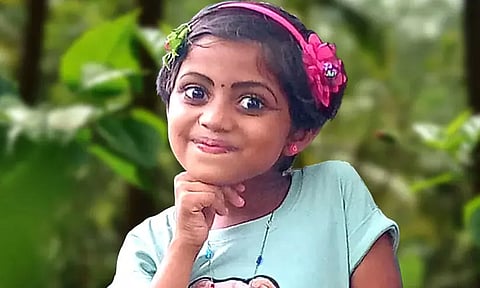 ബസ് ഇറങ്ങി റോഡ് മുറിച്ചു കടക്കവേ അതേ ബസിടിച്ച് ഒന്നാം ക്ലാസുകാരിക്ക് ദാരുണാന്ത്യം | Bus Accident