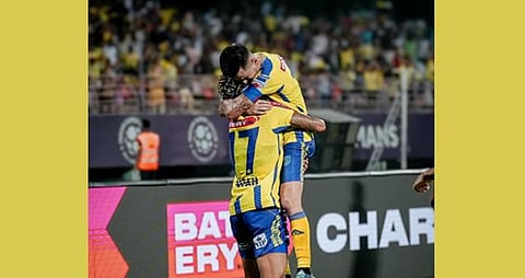 ചെന്നൈയിനെ മുട്ടുകുത്തിച്ച് ബ്ലാസ്റ്റേഴ്സ്; ജയം എതിരില്ലാത്ത 3 ​ഗോളിന് | Kerala Blasters fc