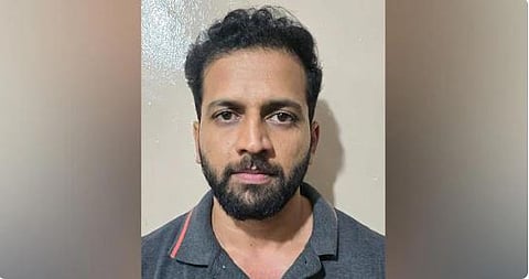 സം​വി​ധാ​യ​ക​ന് നേ​രെ വെ​ടി​യു​തി​ർ​ത്തു; ക​ന്ന​ഡ ന​ട​ൻ ​അ​റ​സ്റ്റിൽ | Crime