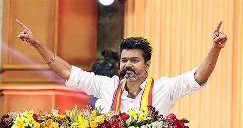 ചായ സൽക്കാരത്തിൽ പങ്കെടുക്കാൻ വിജയ് ഇല്ല: ഗവർണറുടെ പരിപാടി ബഹിഷ്‌ക്കരിക്കും | Vijay to boycott Tamil Nadu Governor’s tea party