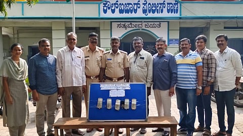 മൂന്ന് ലക്ഷം രൂപയ്ക്ക് വ്യാജ സ്വർണ നാണയങ്ങൾ വിറ്റ സംഭവത്തിൽ രണ്ടു പേർ പിടിയിൽ | Gold scam