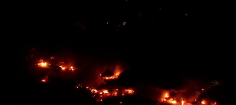 രാസവസ്തു കയറ്റി വന്ന ട്രക്ക് മറ്റ് വാഹനങ്ങളുമായി കൂട്ടിയിടിച്ചുണ്ടായ തീപിടിത്തത്തിൽ 5 പേർ മരിച്ചു, 37 പേർക്ക് പരിക്ക് |  5 dead 37 injured in fire