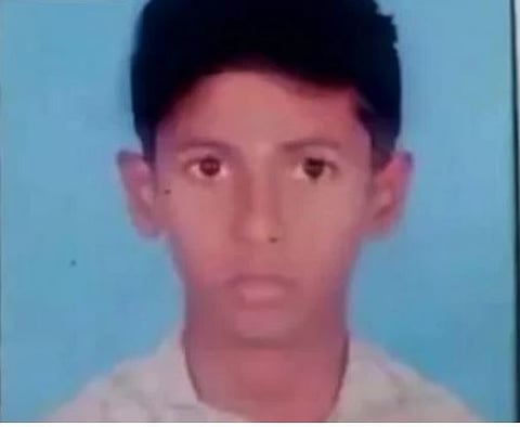 നാ​ഗ​പ​ട്ട​ണ​ത്ത് ഭി​ത്തി ഇ​ടി​ഞ്ഞു​വീ​ണ് വി​ദ്യാ​ര്‍​ഥി മ​രി​ച്ചു | wall collapsed