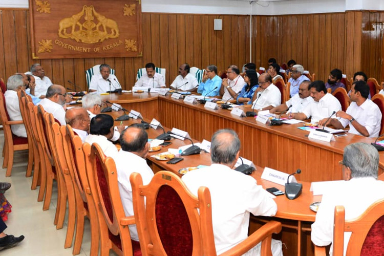 At meet called by Kerala CM, all parties except CPI want Maradu apartments saved