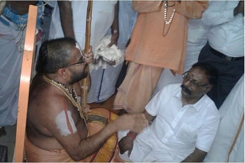 Andal row: Dinamani editor Vaidyanathan meets Srivilliputhur temple head, apologises
