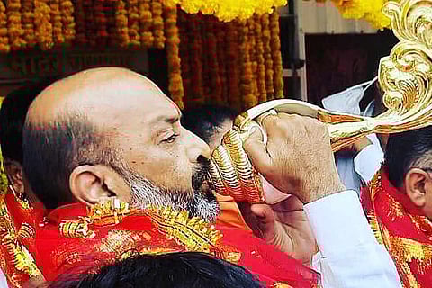 Bandi Sanjay blows the conch 