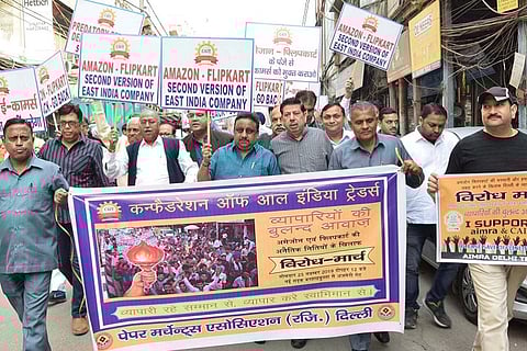 Traders’ body alleges Flipkart and Amazon cause GST and income tax loss to govt