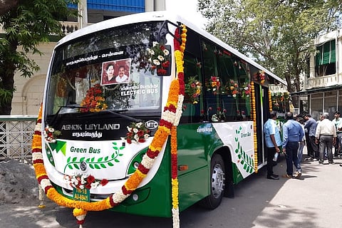 TN CM EPS launches first electric bus in Chennai