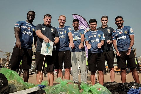 Chennaiyin FC stars conduct cleaning drive on beach