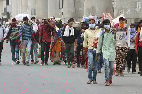 Hundreds of AP natives attempt to enter state from Karnataka, sent to quarantine