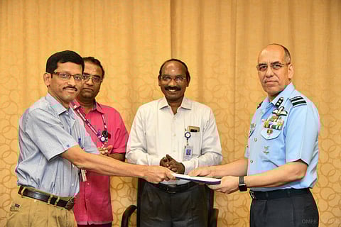 IAF ties up with ISRO for manned mission crew selection