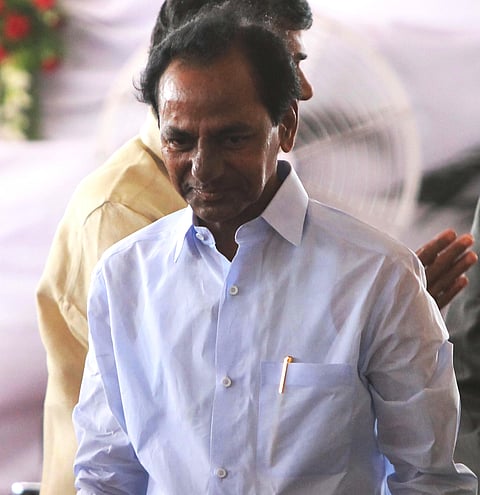 Telangana-AP Power Struggle sees no end; KCR ready for debate with Naidu