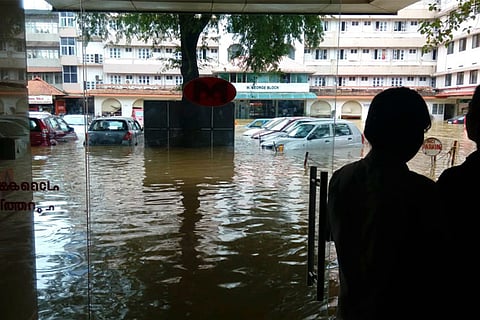 Pathanamthitta hospital flooded, no food, water or oxygen for stranded patients