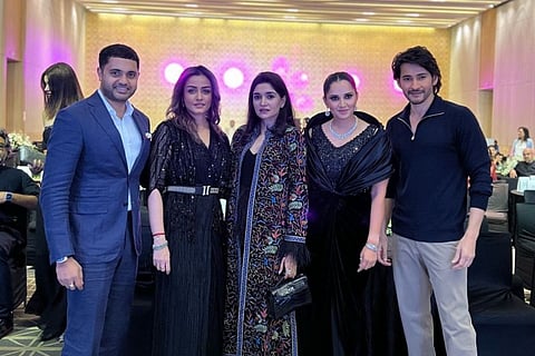 Mahesh babu and other celebrities at the Sania Mirza's farewell party