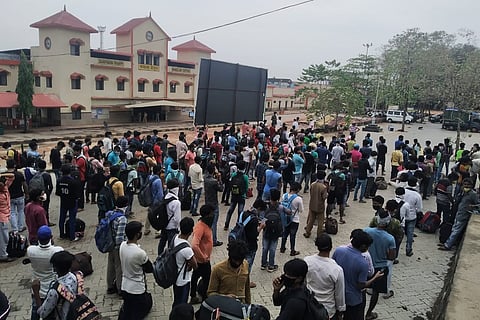 Karnataka HC asks govt to act on harassment of migrant workers by employers